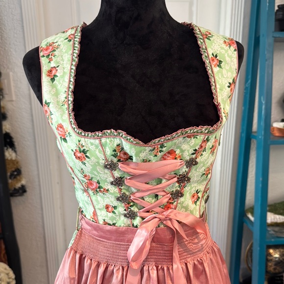 marjo Other - Green Floral Lace-Up Corset Top
